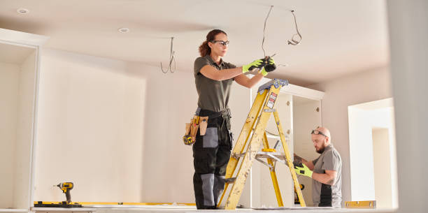 Best Outdoor Lighting Installation  in Kingsville, TX